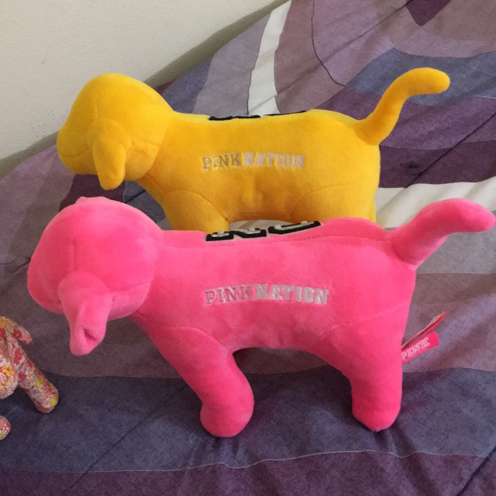 Vs Pink Dogs - Picture 3 of 6